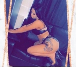Gulay independent escorts in Searcy, AR